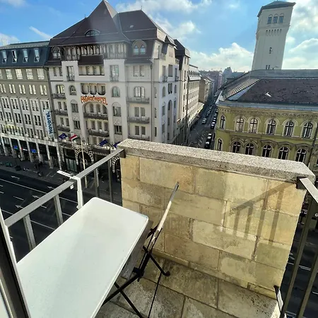 Boutique R52-5 #2bedroom #view #freeparking Apartment Budapest